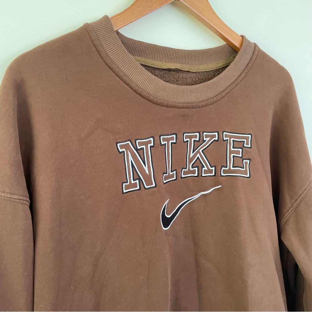 Nike Vintage Crew Neck Sweatshirt Brown w Large Front Embroidered Logo XXL - Picture 2 of 7